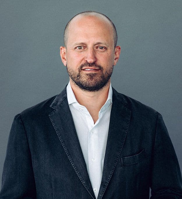 Dr. Marc Schumacher