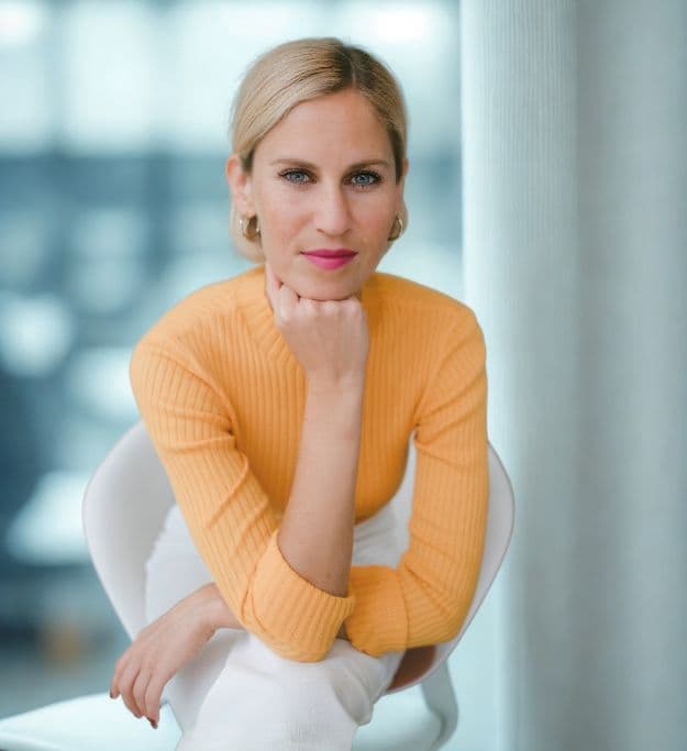 Dr. Eva Elisa Schneider
